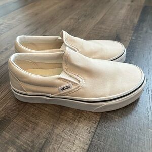 Vans Classic Slip-On Ivory Sneakers Unisex Men’s 4.5 / Women’s 6